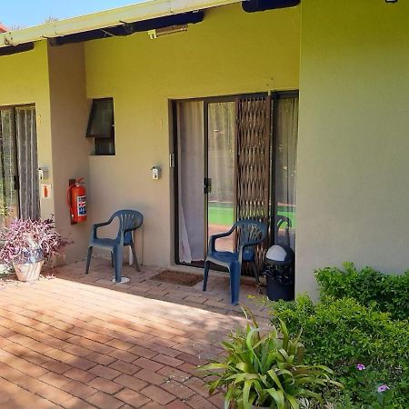 Chariots Guest House Polokwane Exterior photo