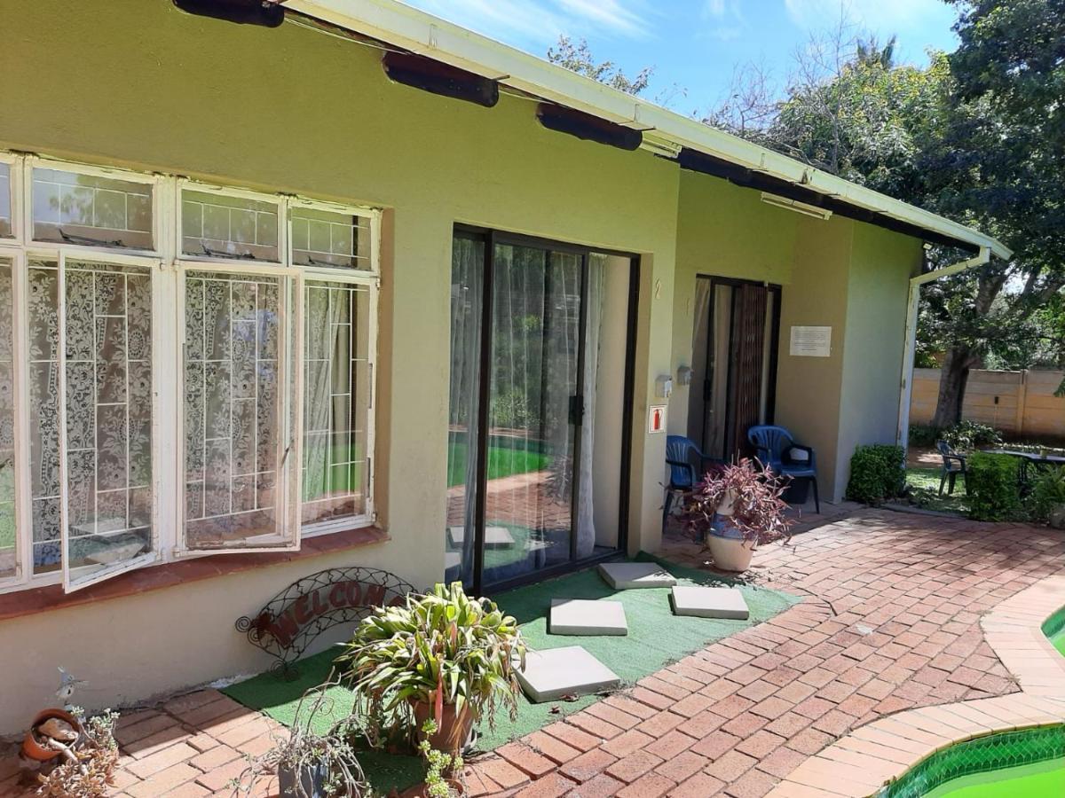 Chariots Guest House Polokwane Exterior photo